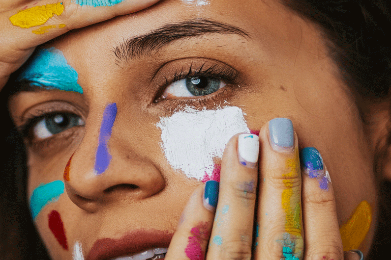 美容事業 Photo by Adomas Aleno on Unsplash